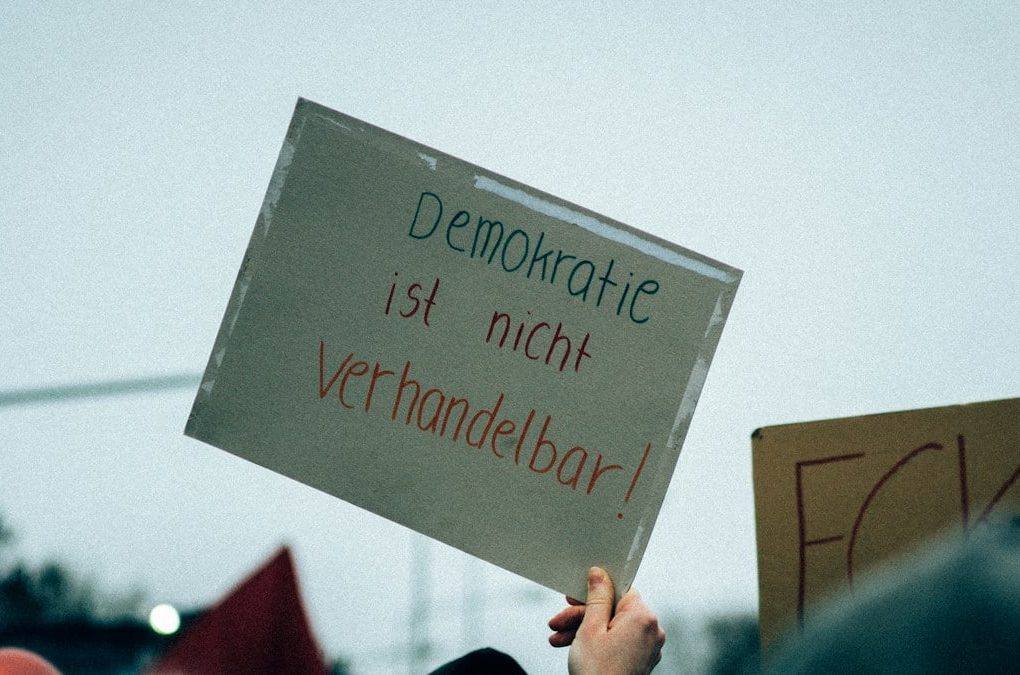 Demonstrationen und Proteste in Gießen, Deutschland gegen die Gründung der neuen rechtsextremistischen AfD Jugendorganisation